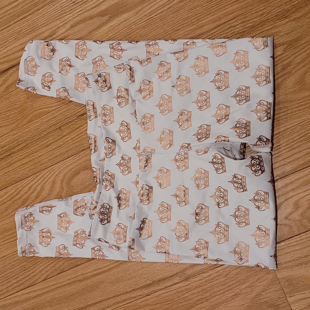 Grrrl clothing crown leggings